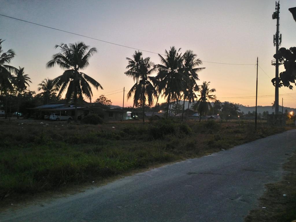 Tokman Inn Pantai Cenang  Exterior photo