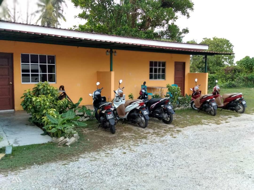 Tokman Inn Pantai Cenang  Exterior photo